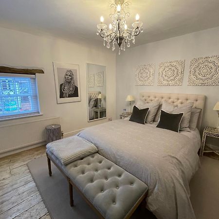Entire Georgian Luxury Home - 3 Storey- High St Henley-In-Arden -Two Bedrooms-Sleeps 4 Extérieur photo