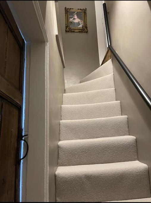 Entire Georgian Luxury Home - 3 Storey- High St Henley-In-Arden -Two Bedrooms-Sleeps 4 Extérieur photo