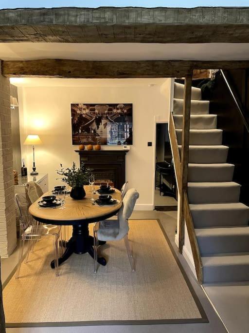 Entire Georgian Luxury Home - 3 Storey- High St Henley-In-Arden -Two Bedrooms-Sleeps 4 Extérieur photo